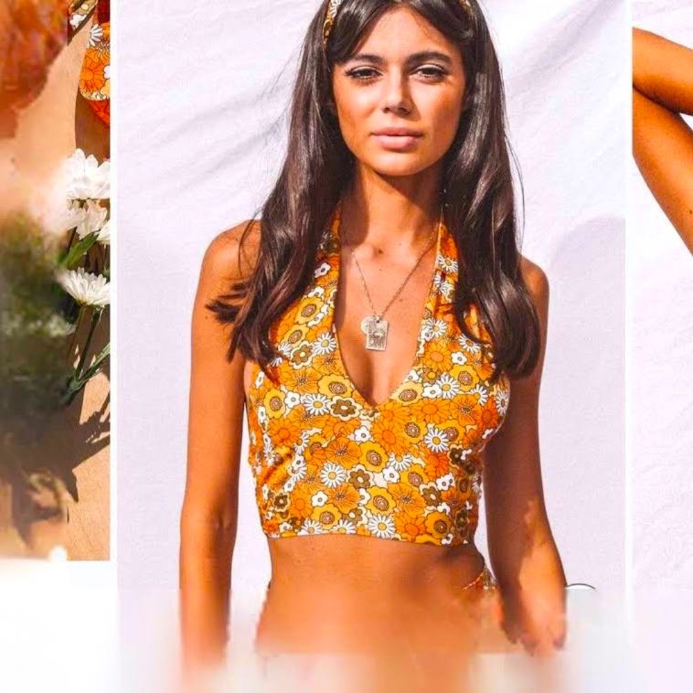 HERPONY honey bunch halter top, size XS — only worn 1 x!!!! 70s style print <3